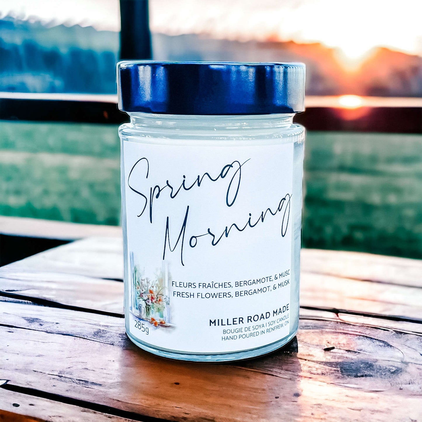 Spring Morning scented candle - Fresh Flowers, Bergamot, and Musk scent