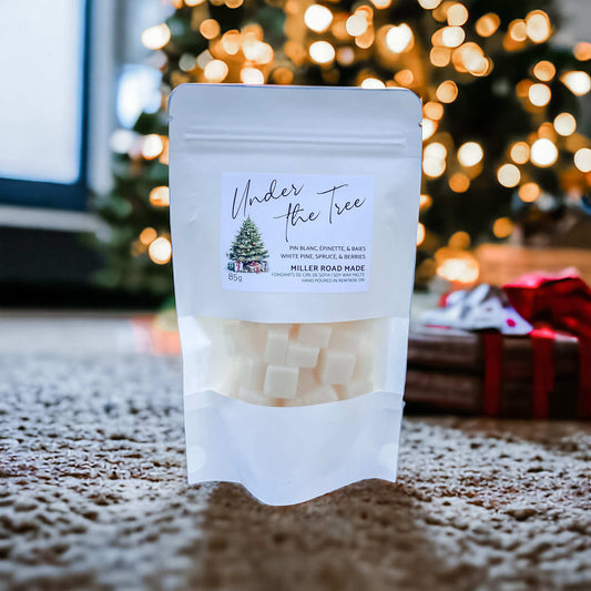 Pine and berry scented soy wax melts