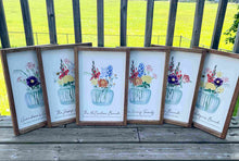 Load image into Gallery viewer, Samples of different custom bouquet signs
